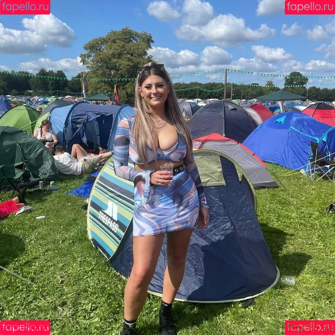Millie C Onlyfans Photo Gallery 