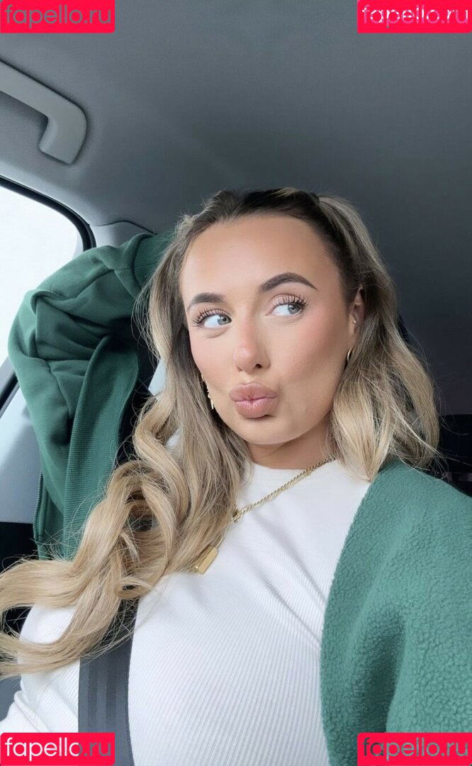 Millie C Onlyfans Photo Gallery 