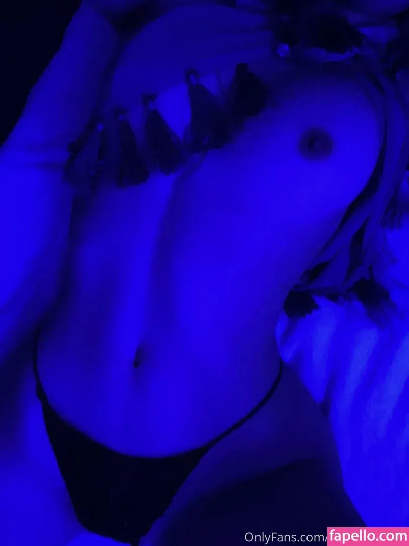 ohkimora Onlyfans Photo Gallery 