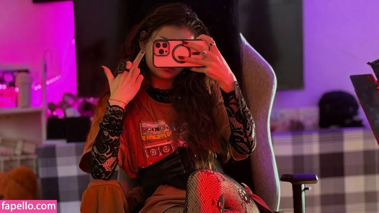 netanetoy Onlyfans Photo Gallery 