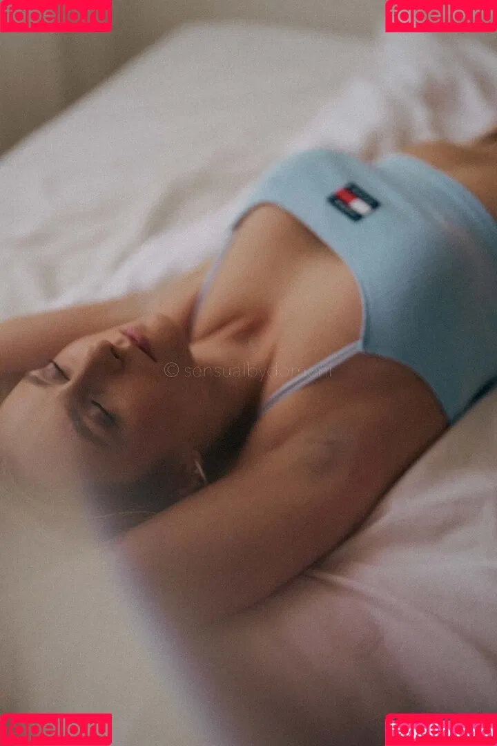 naadine.gr Onlyfans Photo Gallery 
