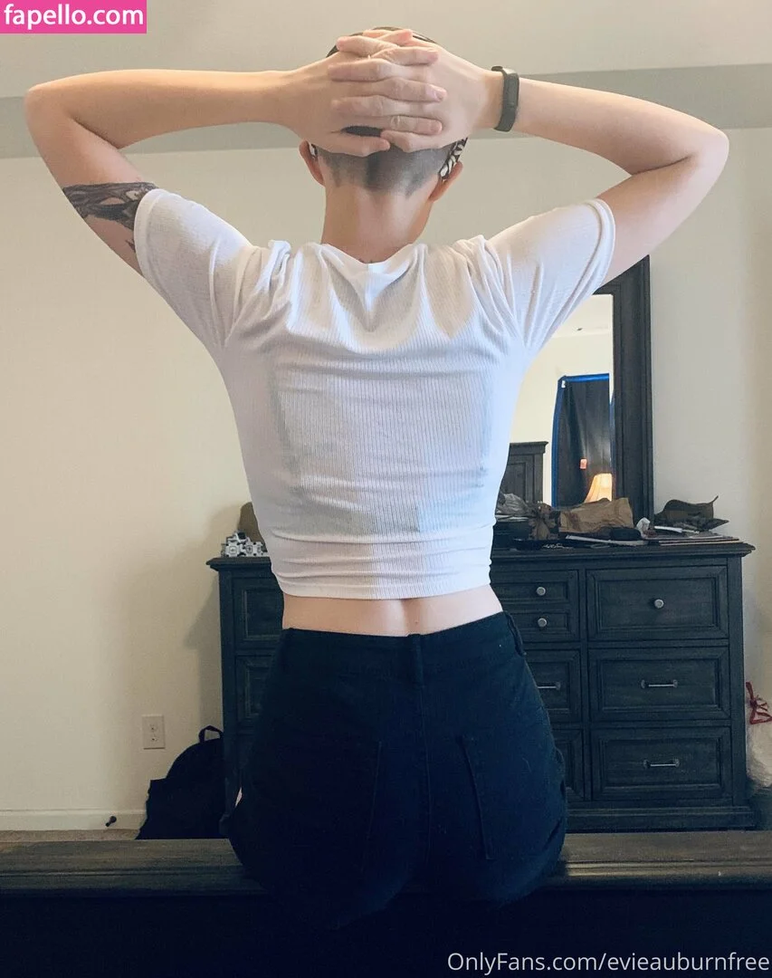 evieauburnfree Onlyfans Photo Gallery 