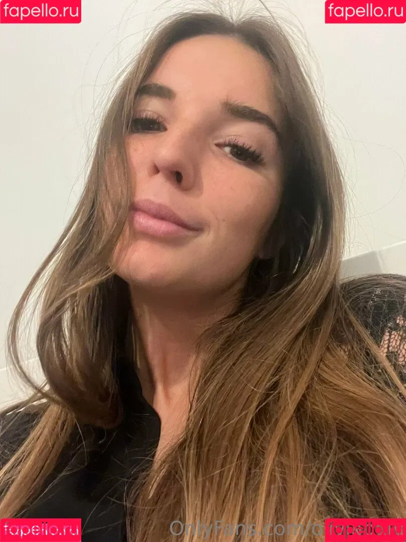 oliviapoly Onlyfans Photo Gallery 