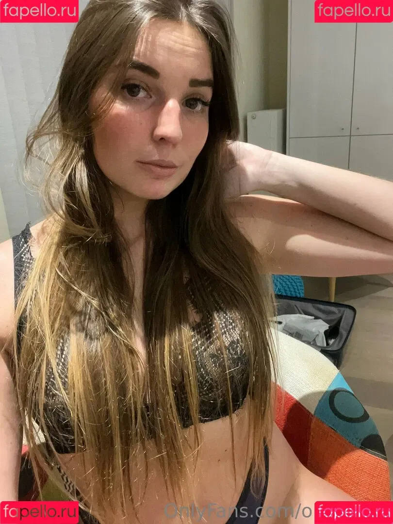 oliviapoly Onlyfans Photo Gallery 