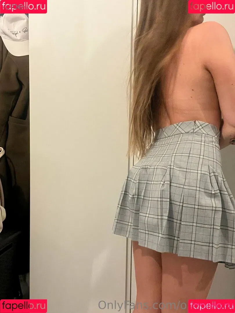 oliviapoly Onlyfans Photo Gallery 