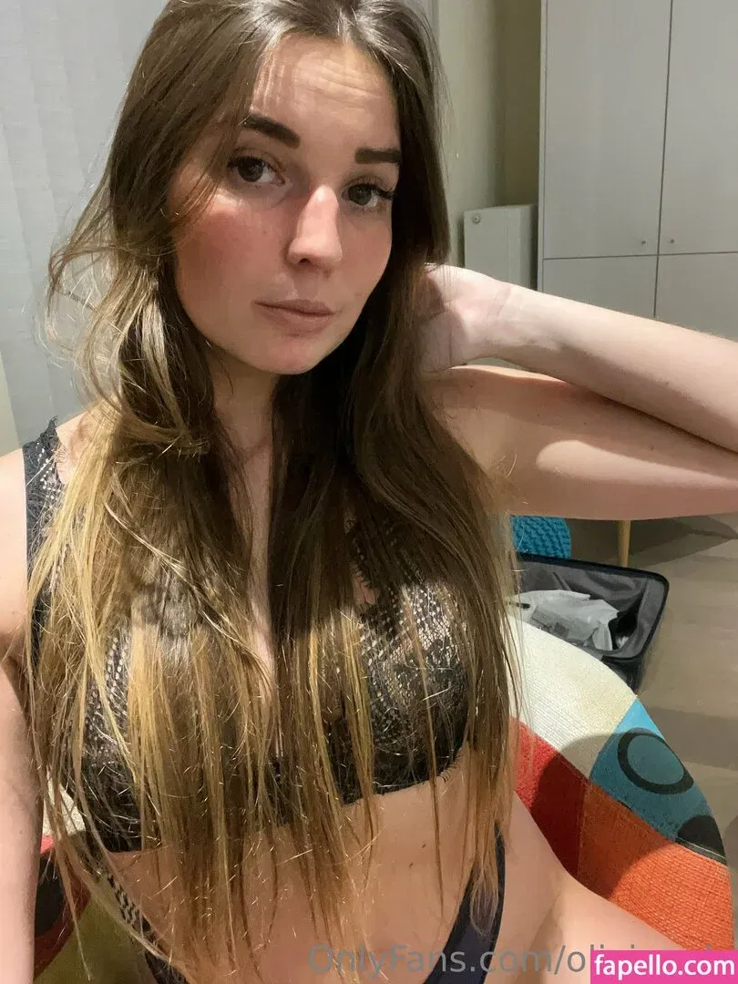 oliviapoly Onlyfans Photo Gallery 