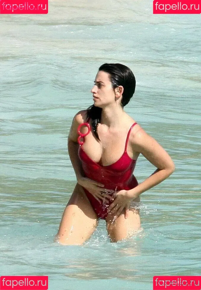 Penélope Cruz Onlyfans Photo Gallery 