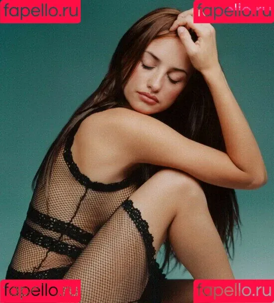 Penélope Cruz Onlyfans Photo Gallery 