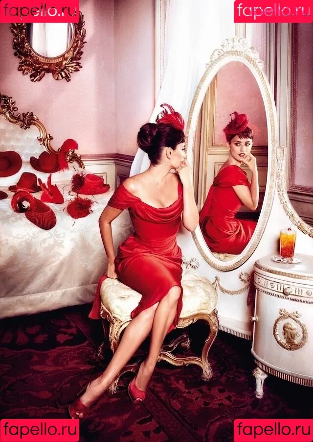 Penélope Cruz Onlyfans Photo Gallery 