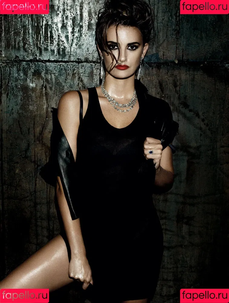 Penélope Cruz Onlyfans Photo Gallery 