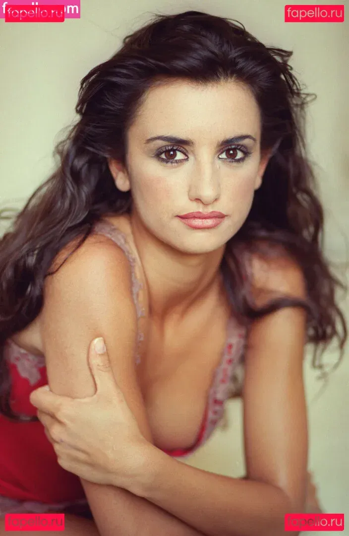 Penélope Cruz Onlyfans Photo Gallery 