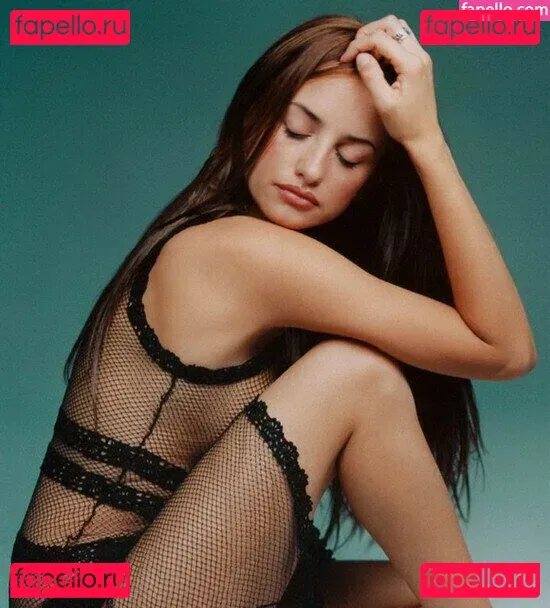 Penélope Cruz Onlyfans Photo Gallery 