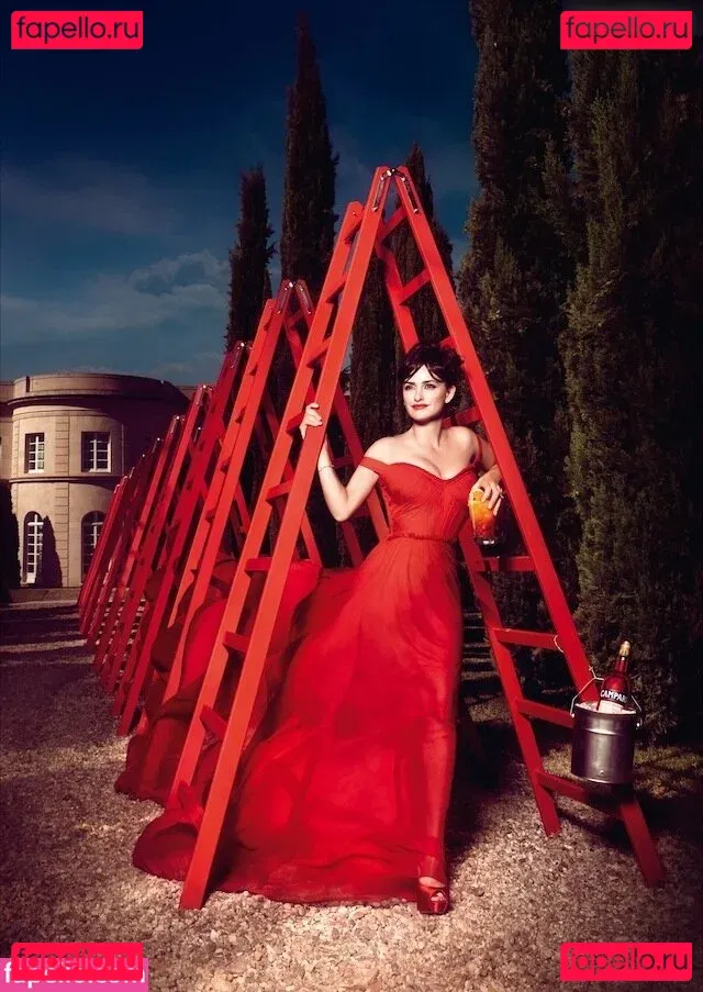 Penélope Cruz Onlyfans Photo Gallery 