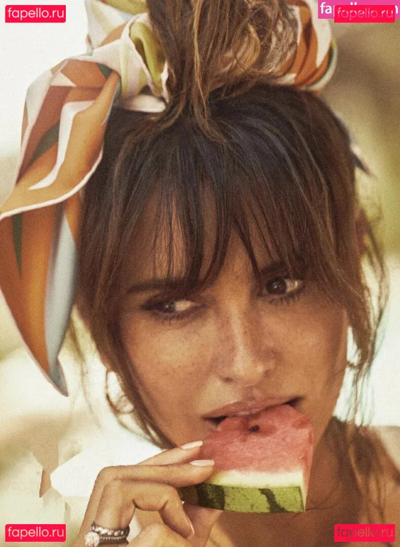 Penélope Cruz Onlyfans Photo Gallery 