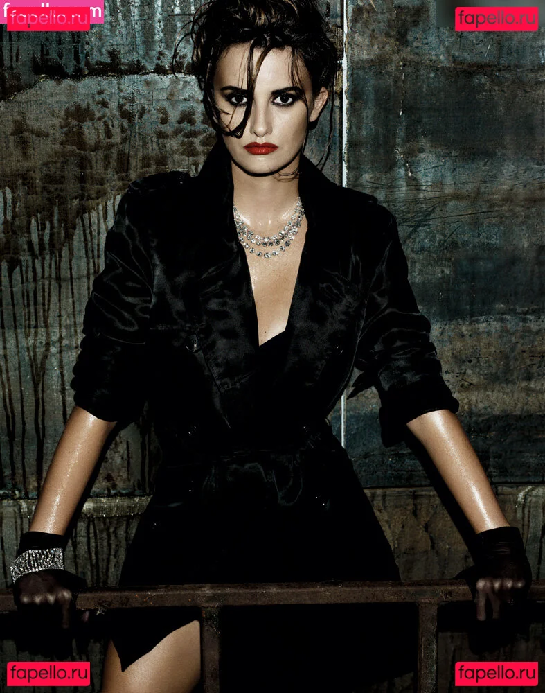 Penélope Cruz Onlyfans Photo Gallery 