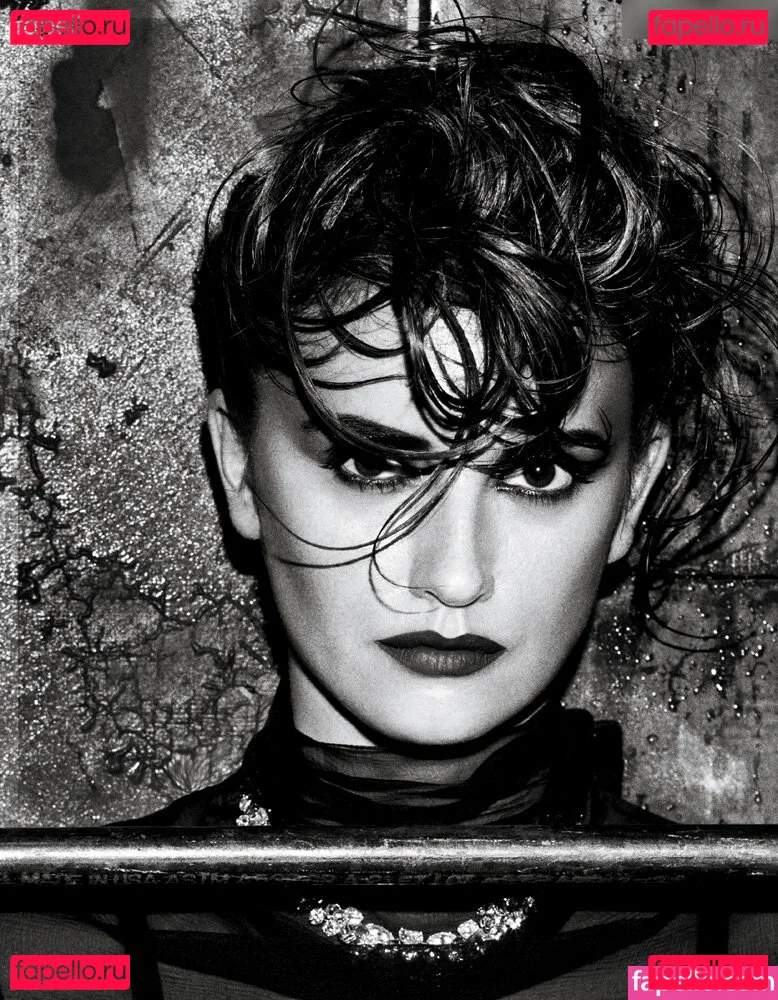 Penélope Cruz Onlyfans Photo Gallery 