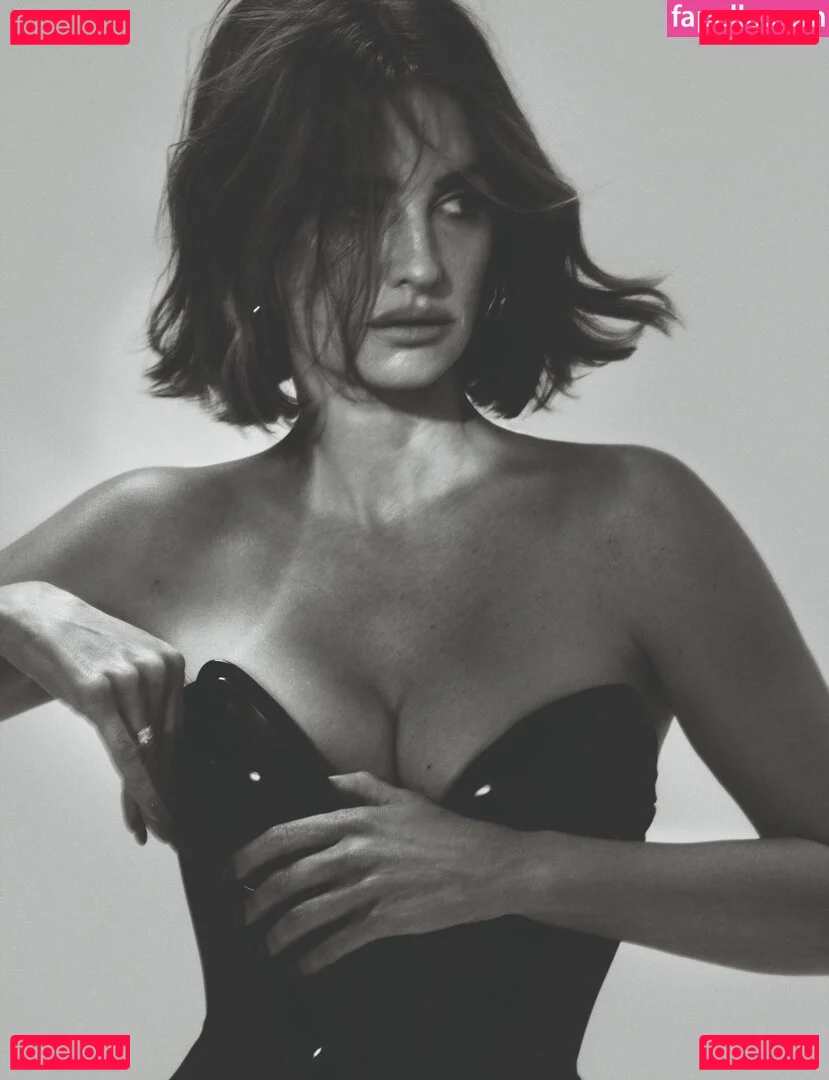 Penélope Cruz Onlyfans Photo Gallery 