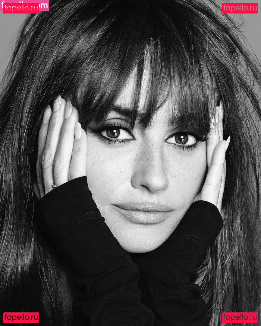 Penélope Cruz Onlyfans Photo Gallery 