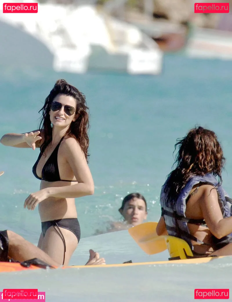 Penélope Cruz Onlyfans Photo Gallery 