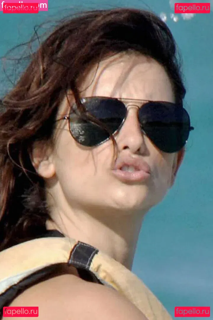 Penélope Cruz Onlyfans Photo Gallery 