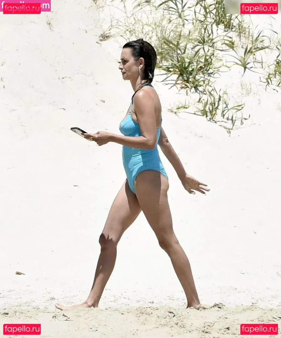 Penélope Cruz Onlyfans Photo Gallery 