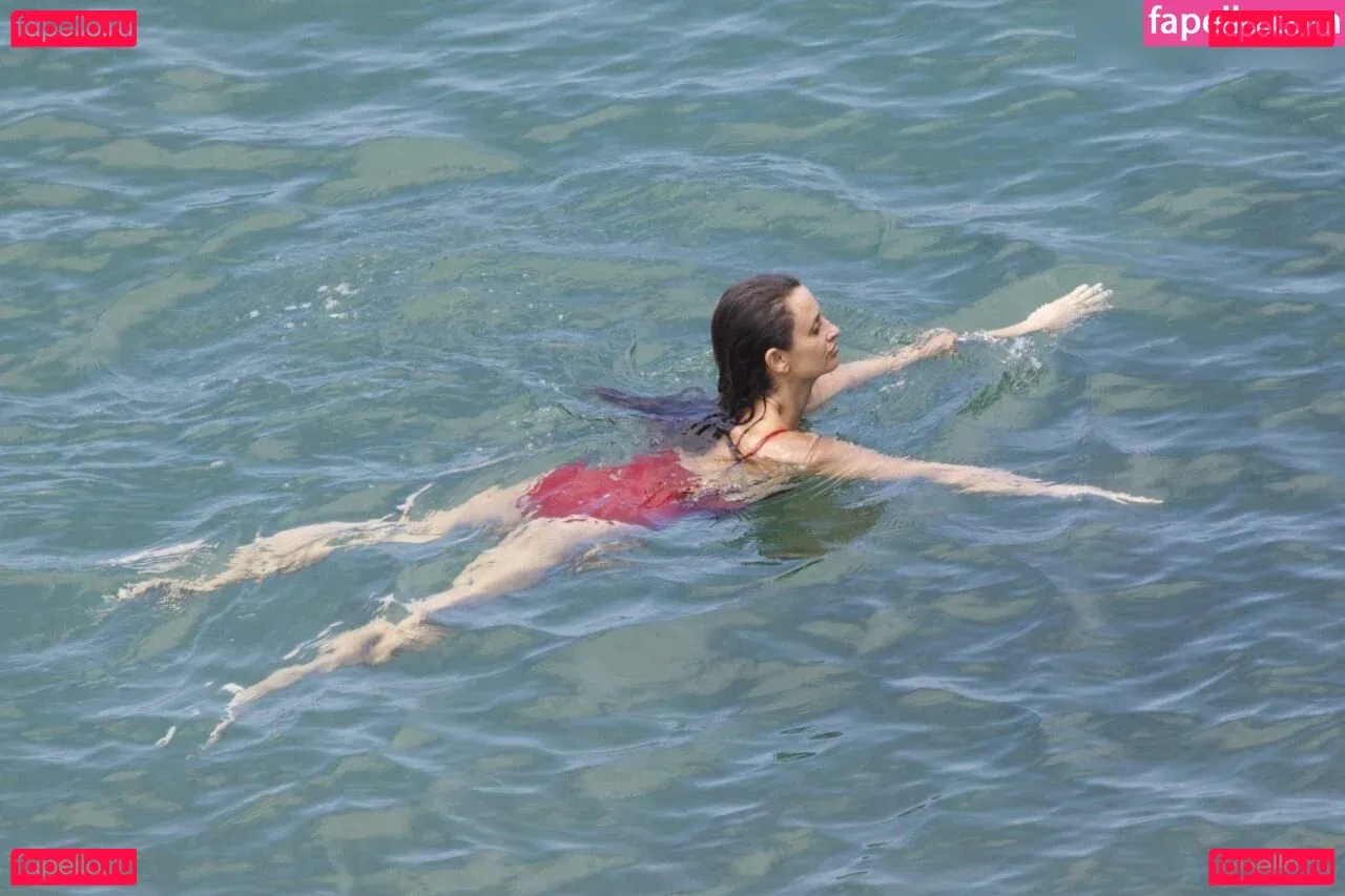 Penélope Cruz Onlyfans Photo Gallery 