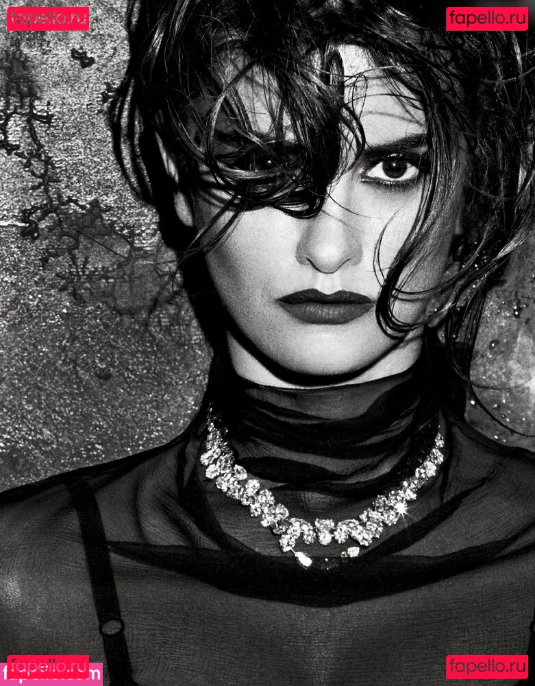 Penélope Cruz Onlyfans Photo Gallery 