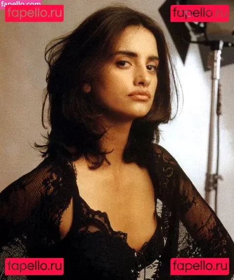 Penélope Cruz Onlyfans Photo Gallery 