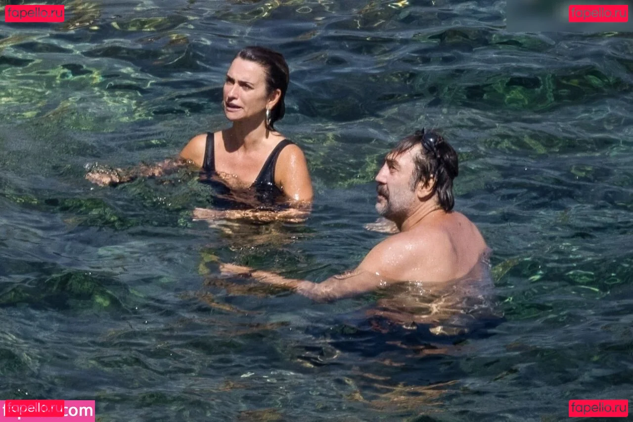 Penélope Cruz Onlyfans Photo Gallery 