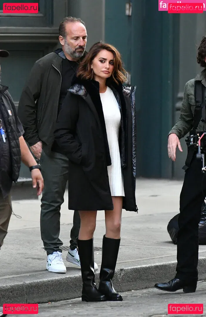 Penélope Cruz Onlyfans Photo Gallery 