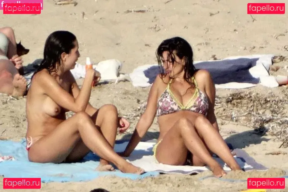 Penélope Cruz Onlyfans Photo Gallery 