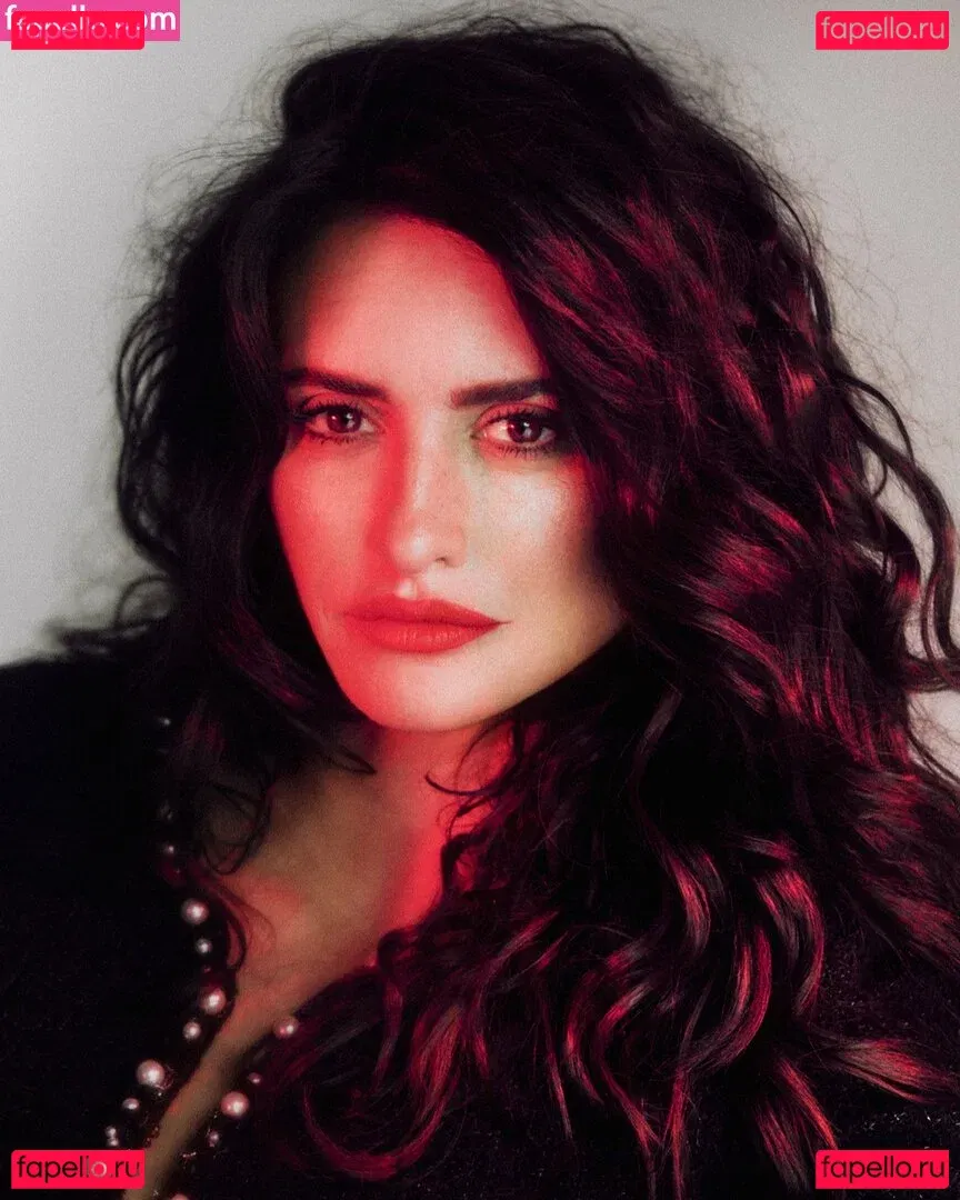 Penélope Cruz Onlyfans Photo Gallery 