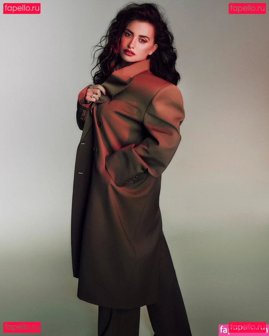 Penélope Cruz Onlyfans Photo Gallery 