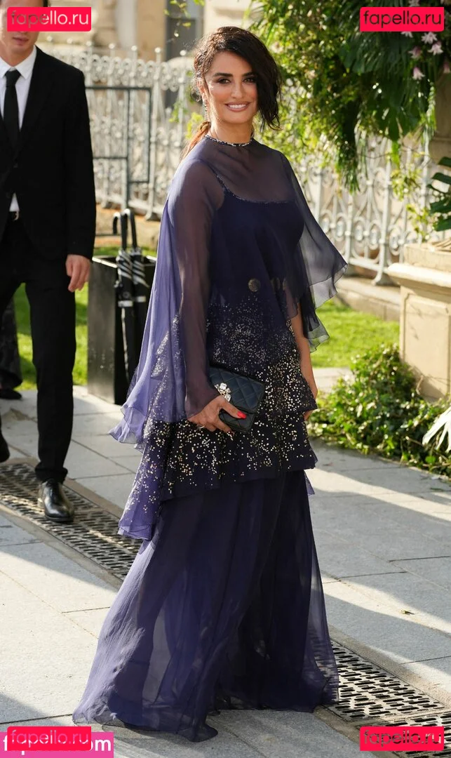 Penélope Cruz Onlyfans Photo Gallery 