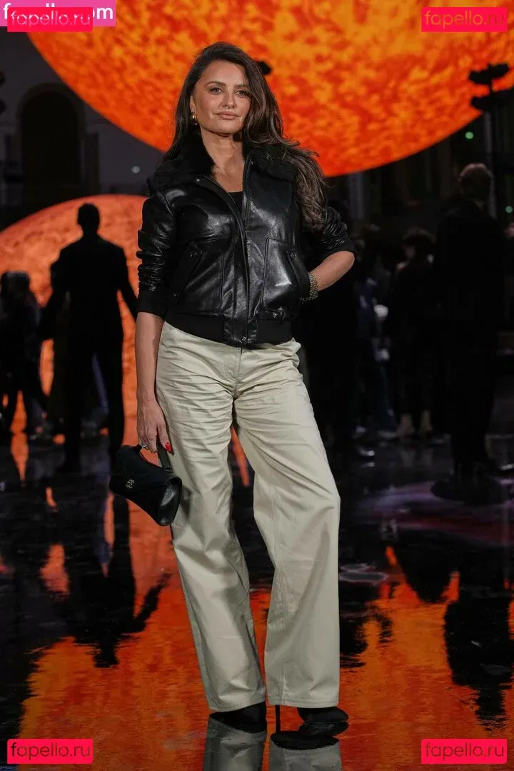 Penélope Cruz Onlyfans Photo Gallery 