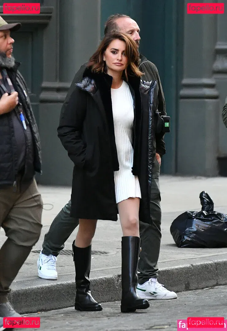 Penélope Cruz Onlyfans Photo Gallery 