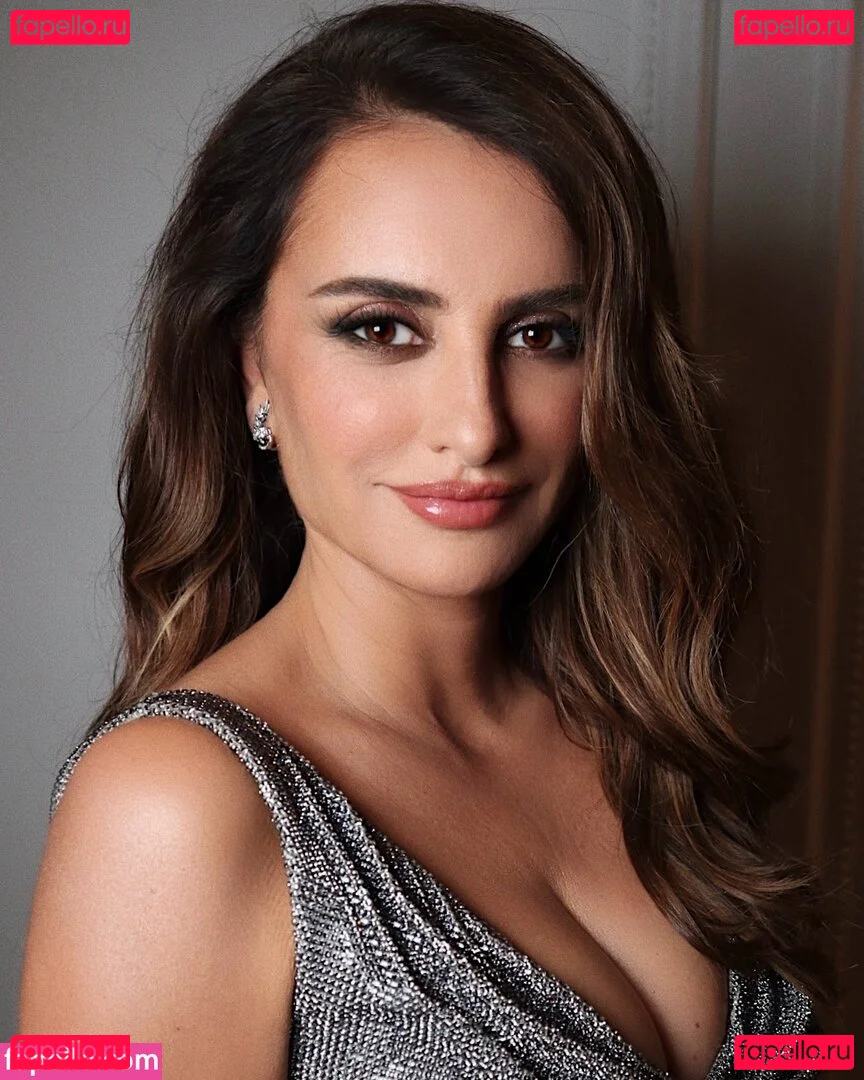 Penélope Cruz Onlyfans Photo Gallery 