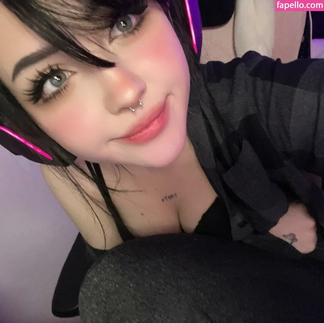 Laurinchhhe Onlyfans Photo Gallery 