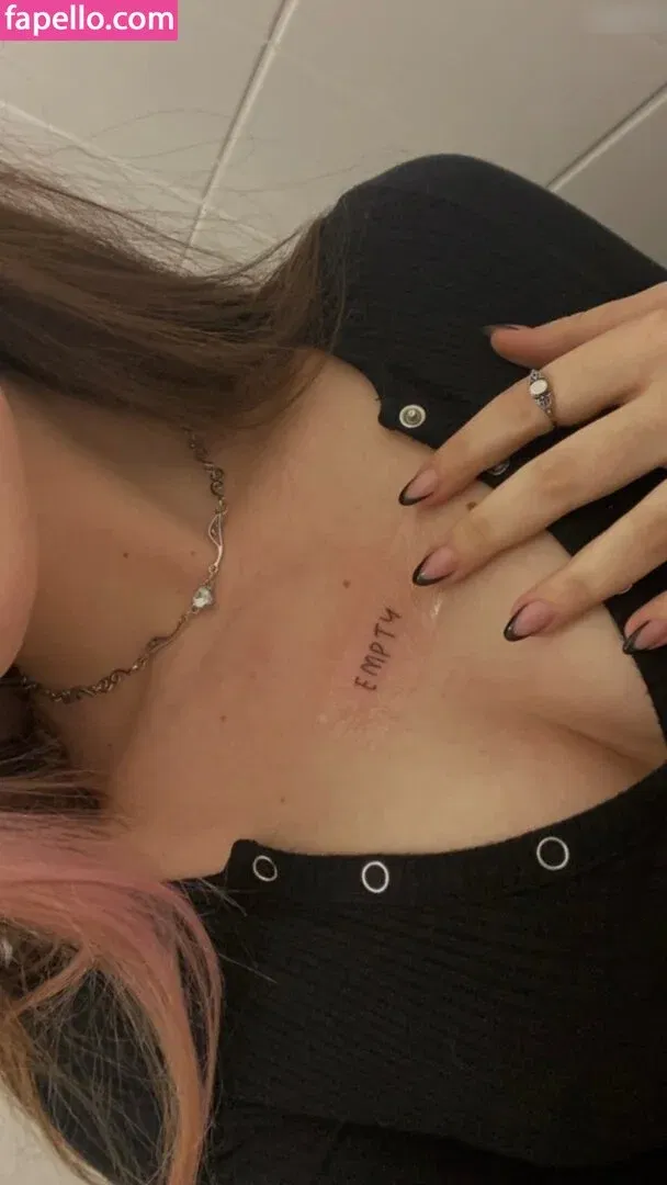 Laurinchhhe Onlyfans Photo Gallery 