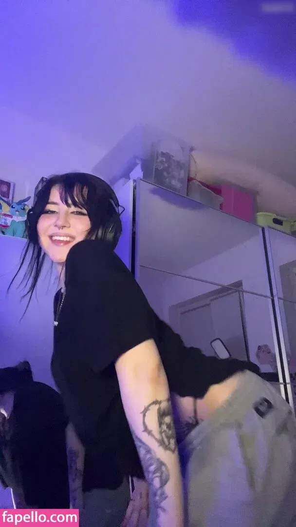 Laurinchhhe Onlyfans Photo Gallery 