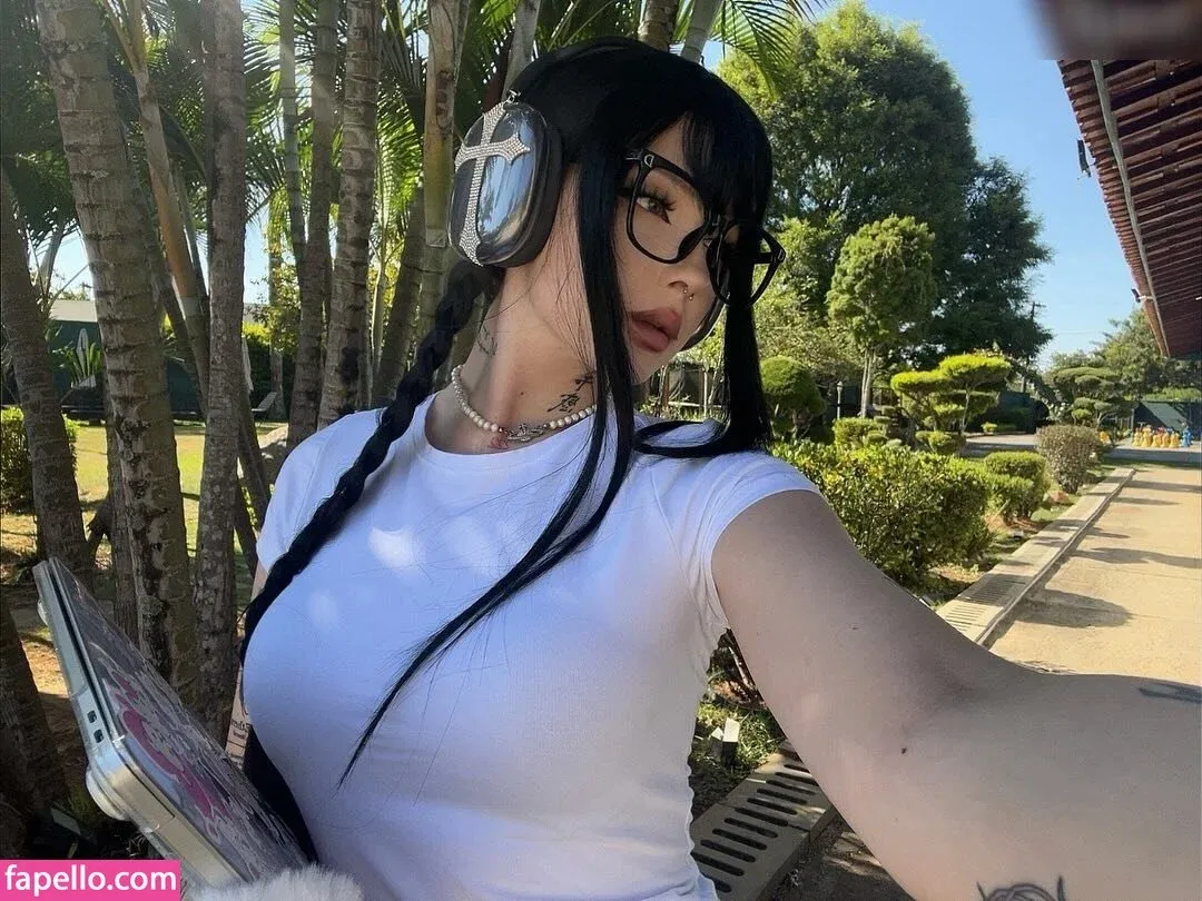 Laurinchhhe Onlyfans Photo Gallery 