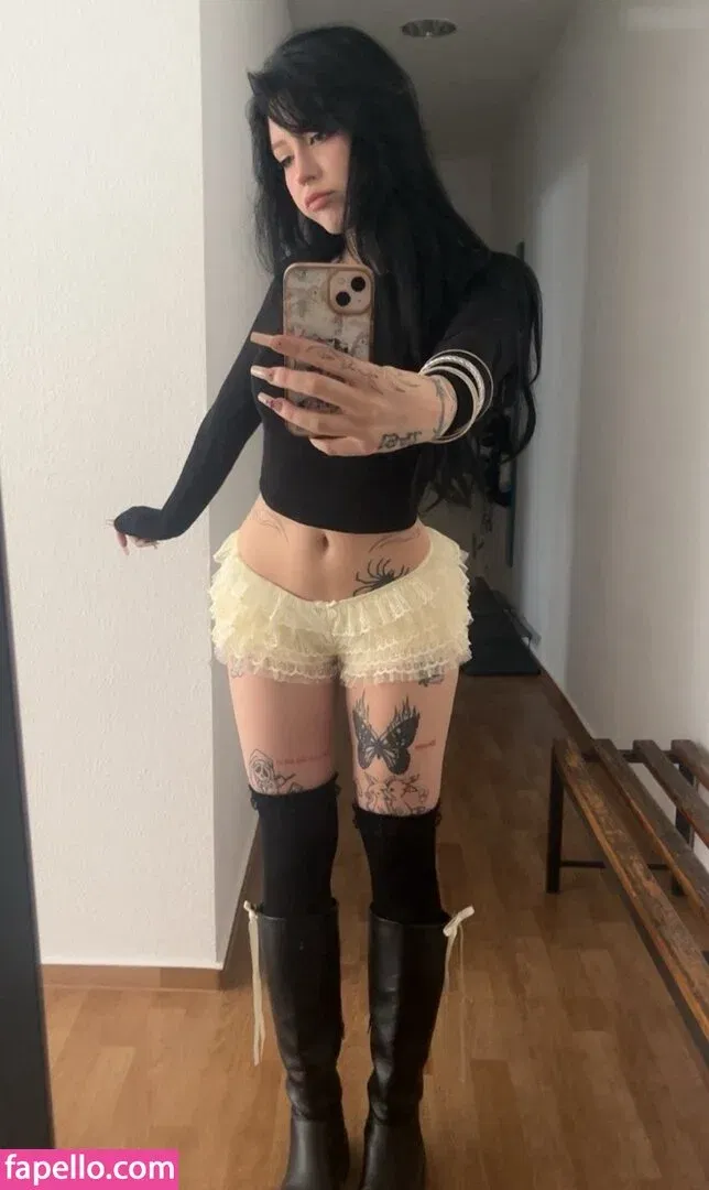 Laurinchhhe Onlyfans Photo Gallery 