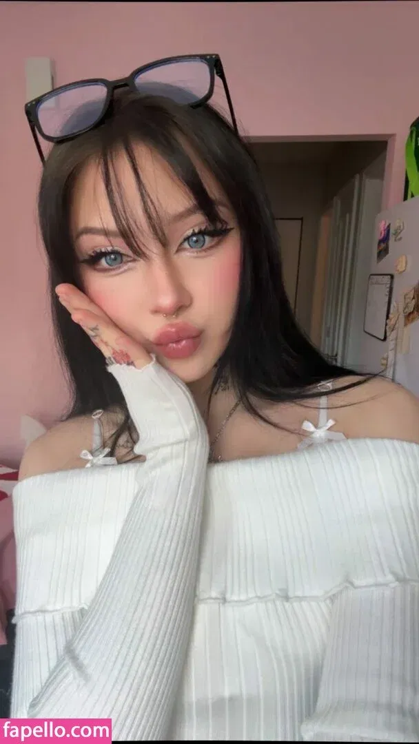 Laurinchhhe Onlyfans Photo Gallery 