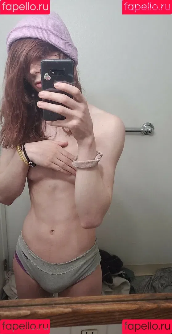 RainieBun Onlyfans Photo Gallery 