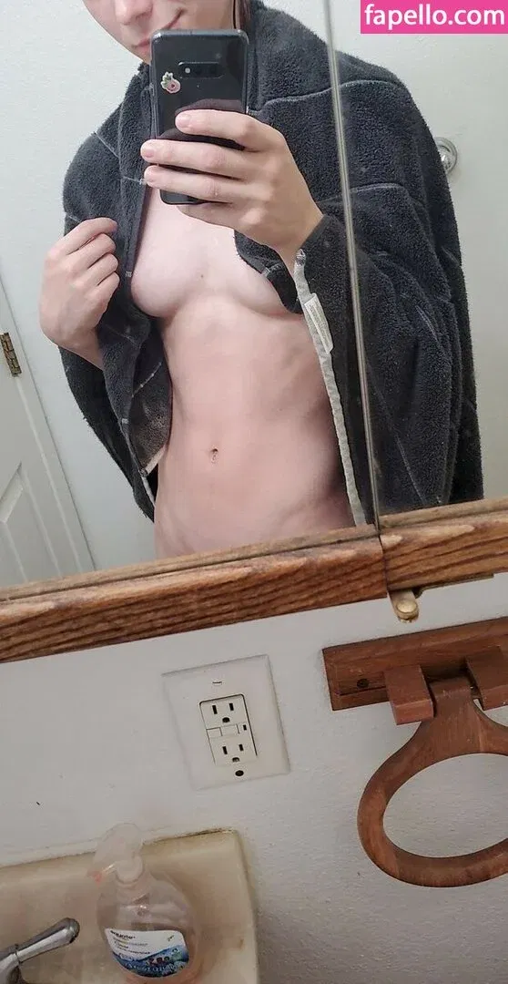 RainieBun Onlyfans Photo Gallery 