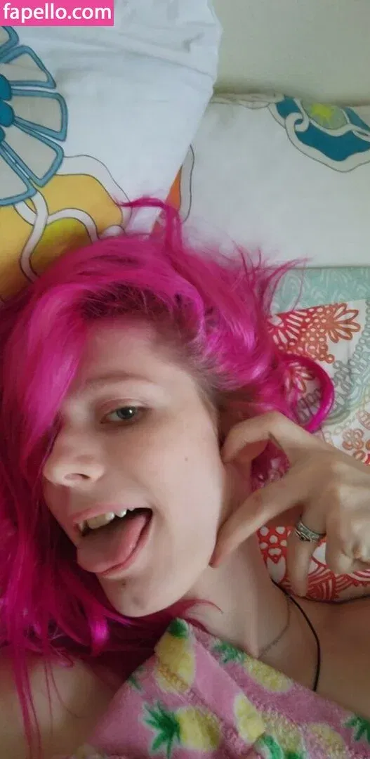 RainieBun Onlyfans Photo Gallery 