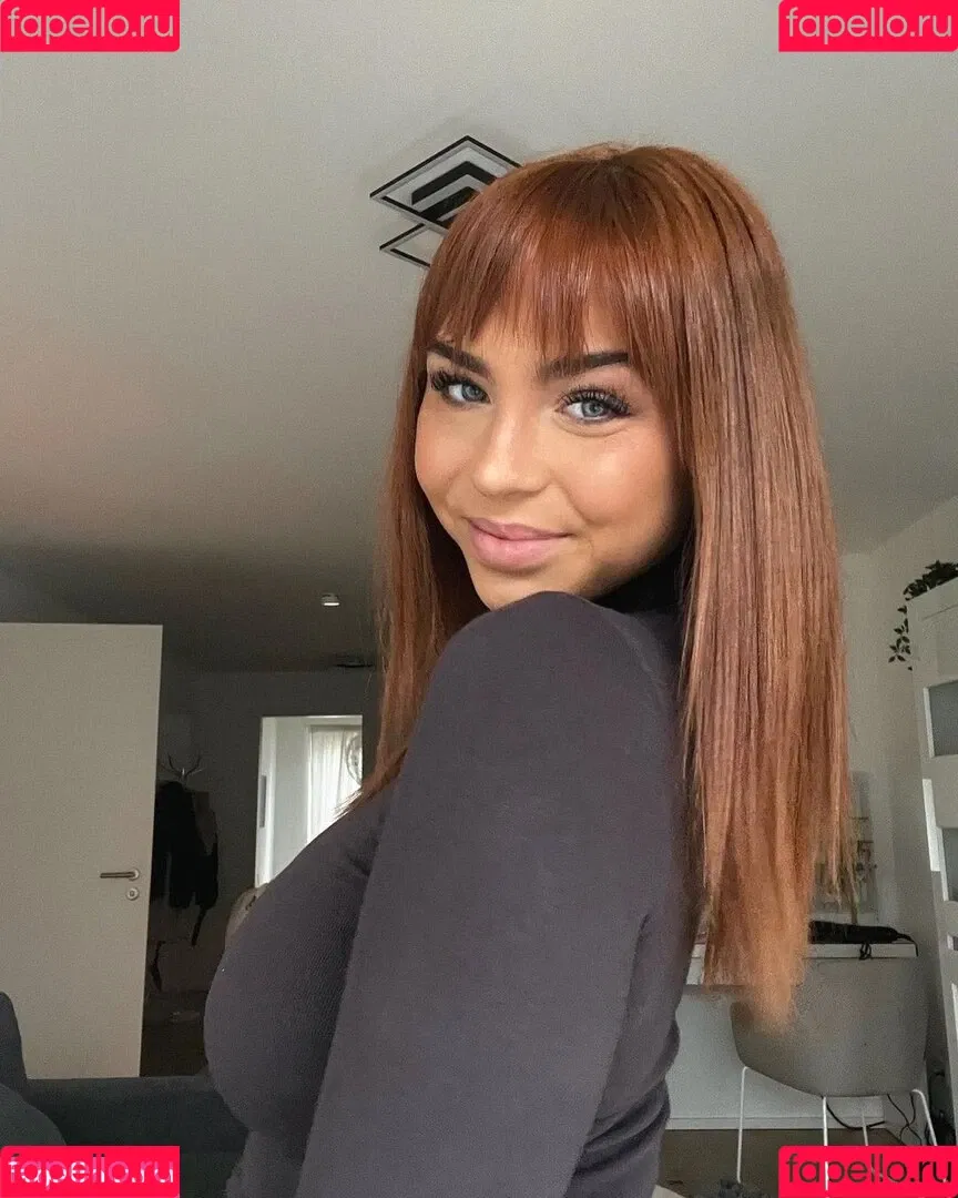 Nika Sophie Onlyfans Photo Gallery 