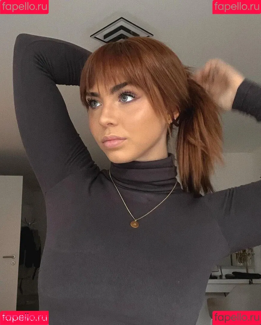 Nika Sophie Onlyfans Photo Gallery 