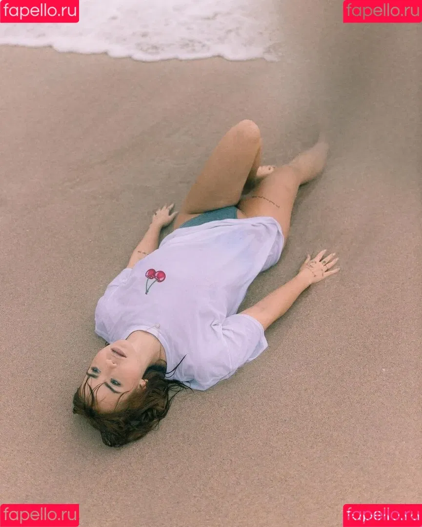 Nika Sophie Onlyfans Photo Gallery 
