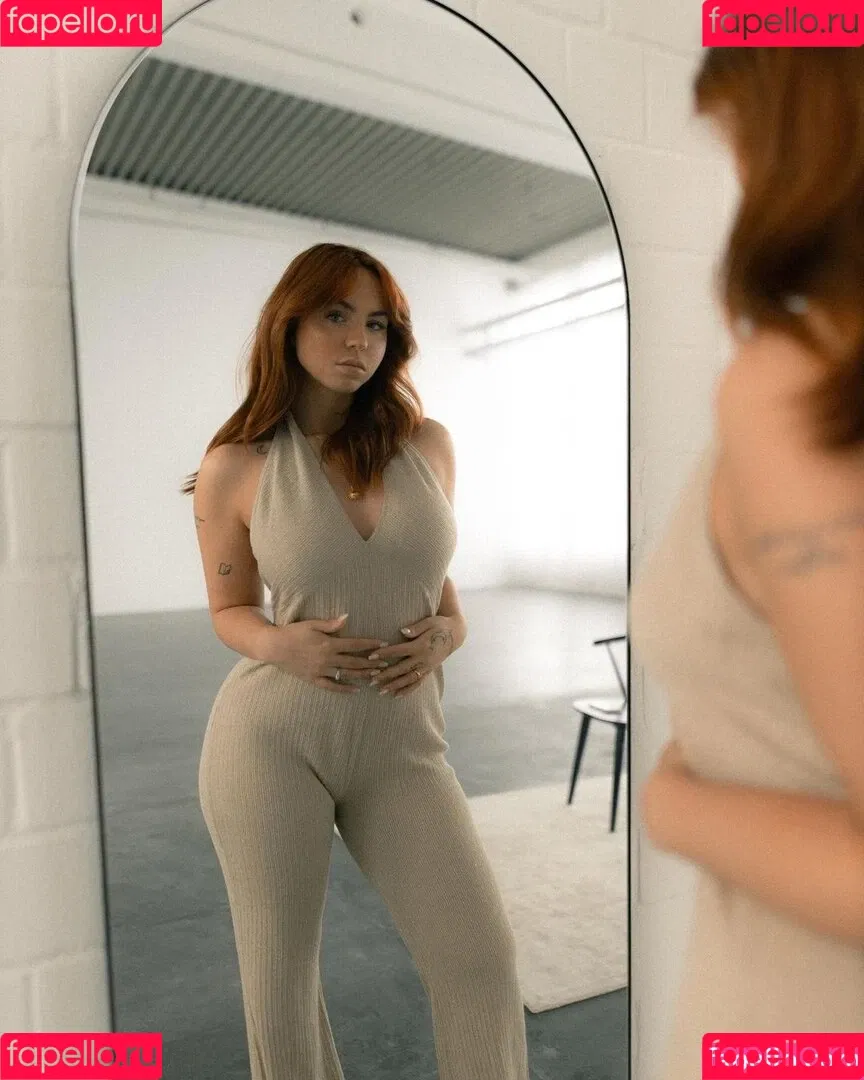 Nika Sophie Onlyfans Photo Gallery 